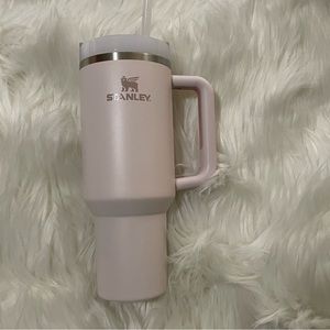 Stanley The Quencher H2.0 FlowState™ Tumbler 40 OZ Rose Quartz